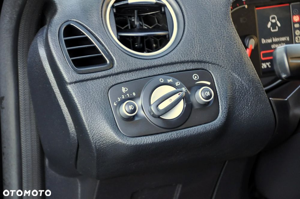 Ford S-Max - 36