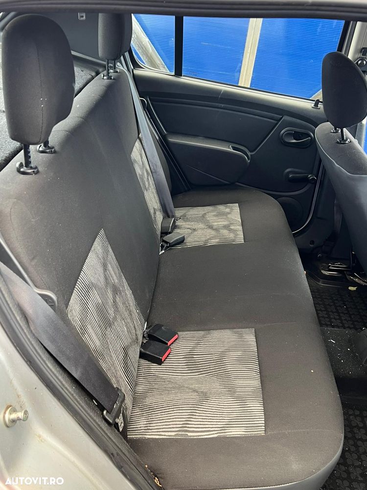 Dacia Sandero 1.6 MPI Preference - 12