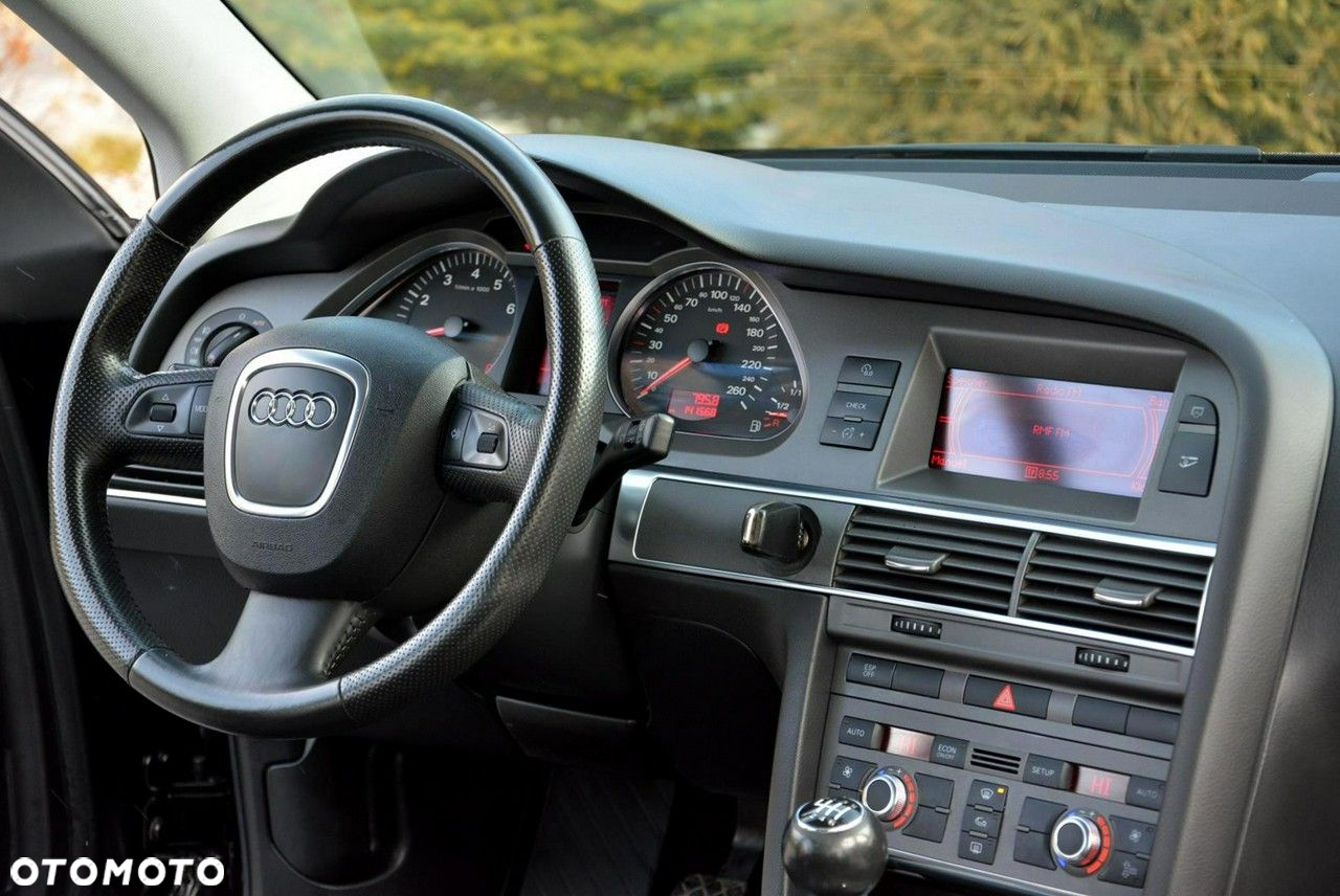 Audi A6 Avant 2.4 - 20