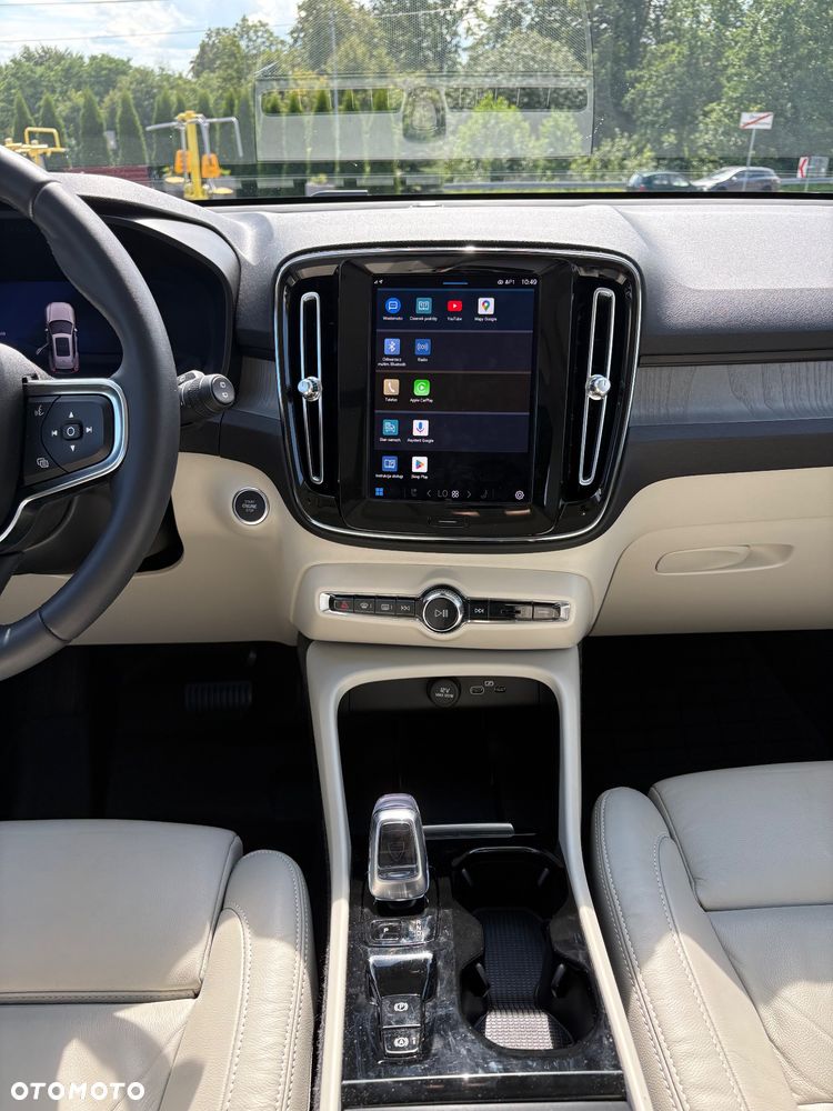 Volvo XC 40 B5 AWD Ultimate Dark - 16