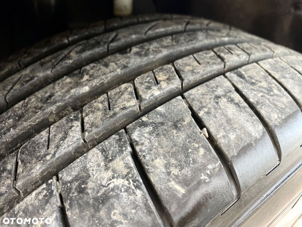 BMW X1 sDrive18d xLine - 36