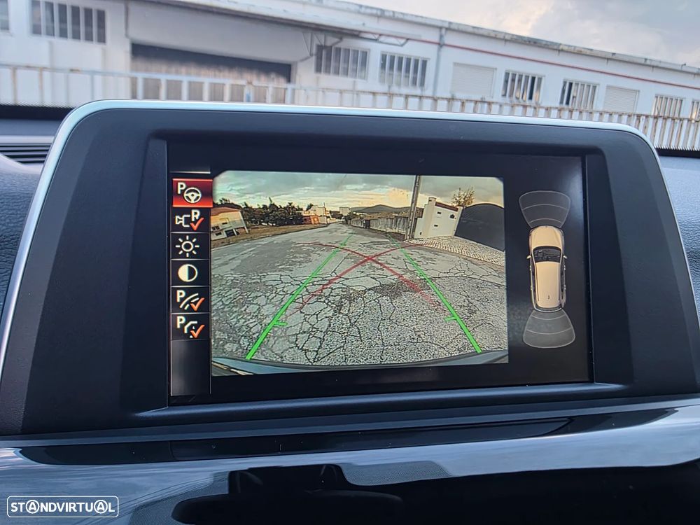 BMW X1 18 d sDrive Auto Advantage - 17