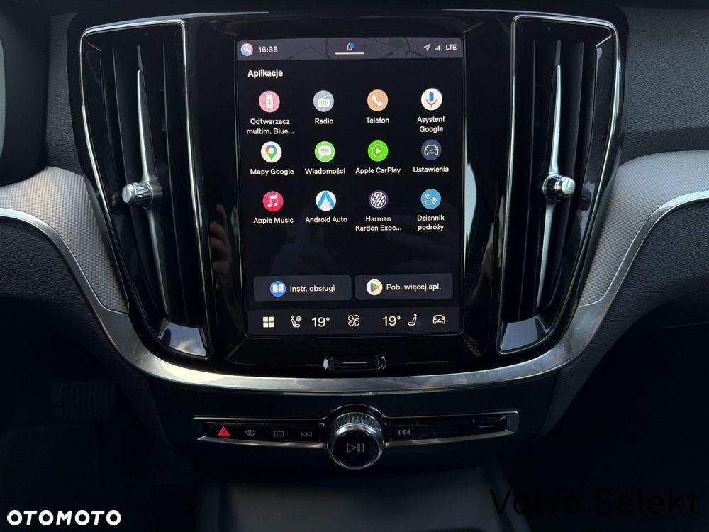 Volvo V60 Cross Country - 21