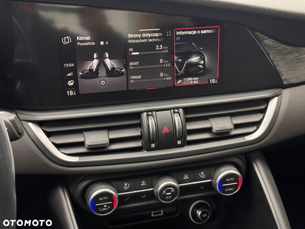 Alfa Romeo Giulia 2.0 Turbo 16V AT8 Veloce - 14