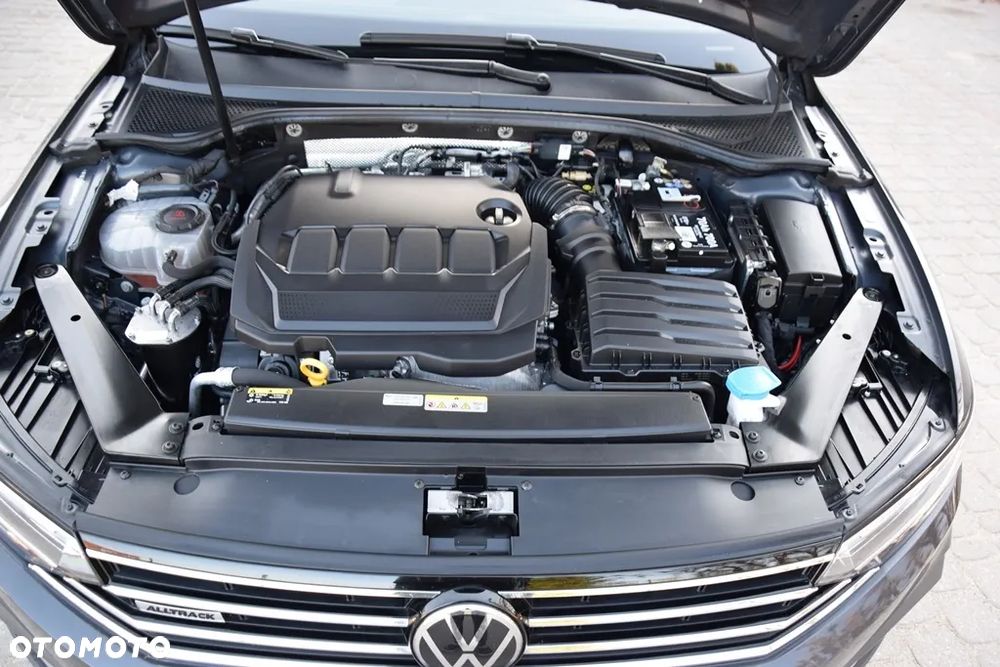 Volkswagen Passat Alltrack 2.0 TDI SCR DSG 4Motion - 30