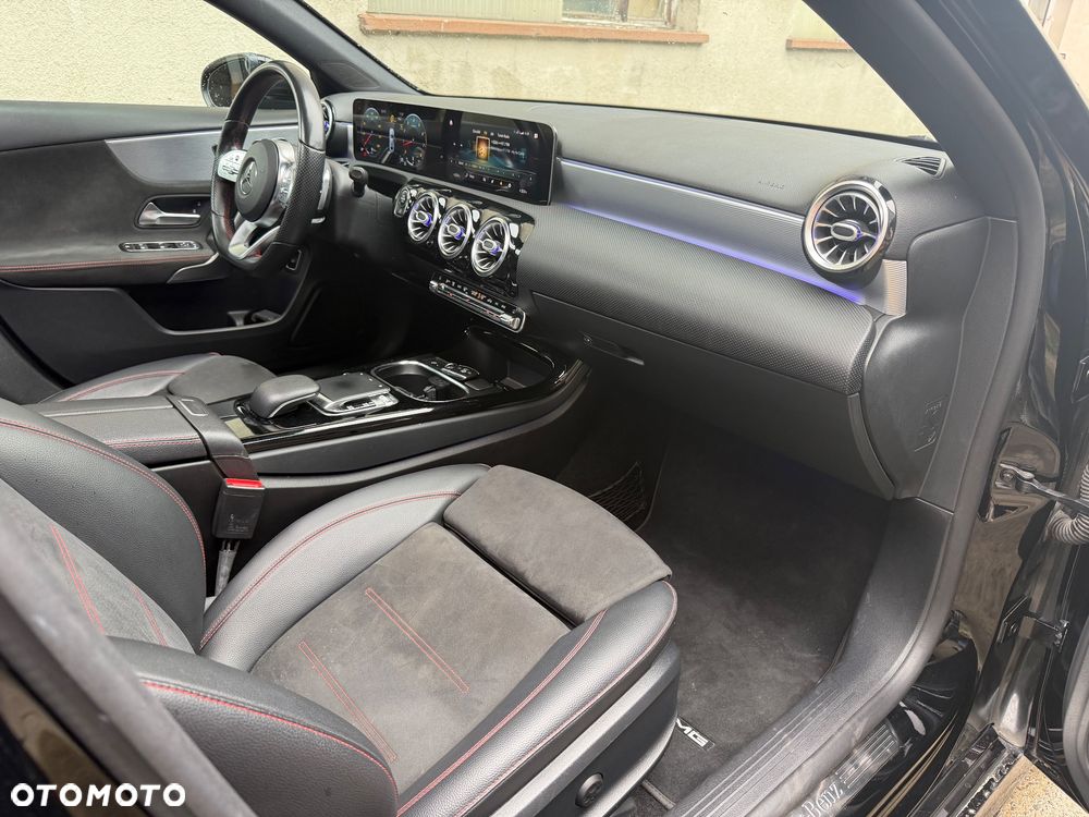 Mercedes-Benz Klasa A 220 4Matic 7G-DCT AMG Line - 22