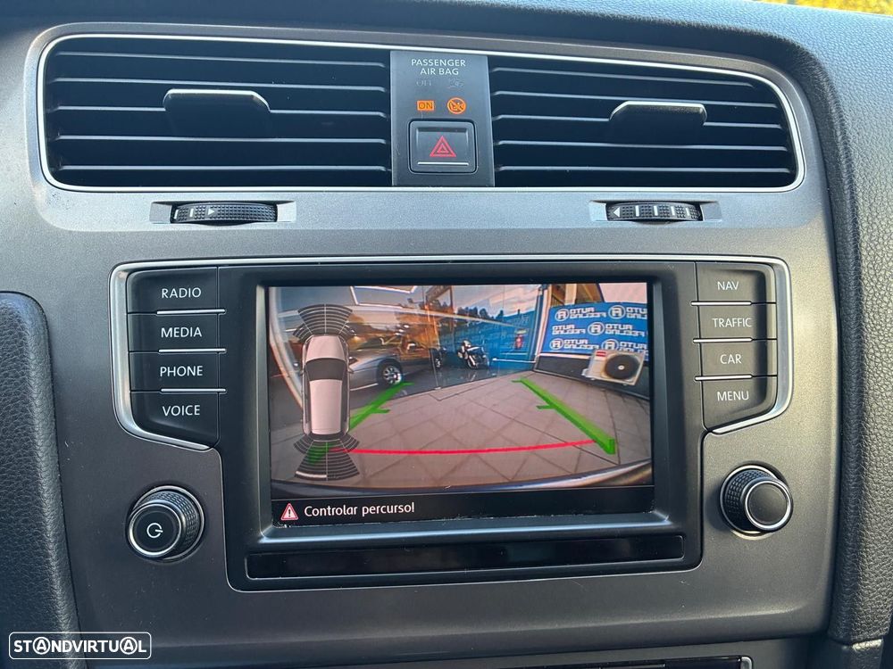 VW Golf 1.6 TDi BlueMotion Trendline - 17