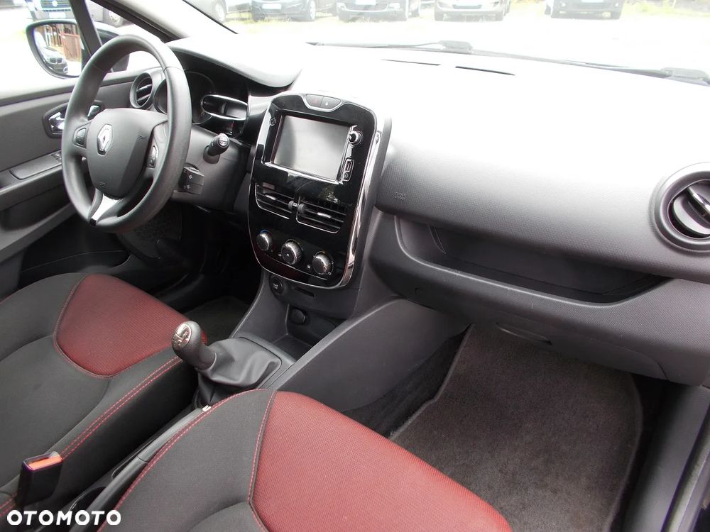 Renault Clio 1.2 16V 75 Dynamique - 13