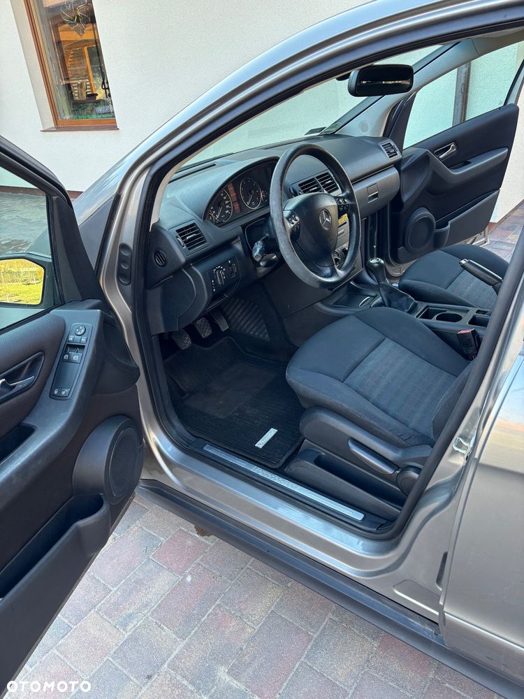 Mercedes-Benz Klasa A 150 Classic Edition 10 - 9