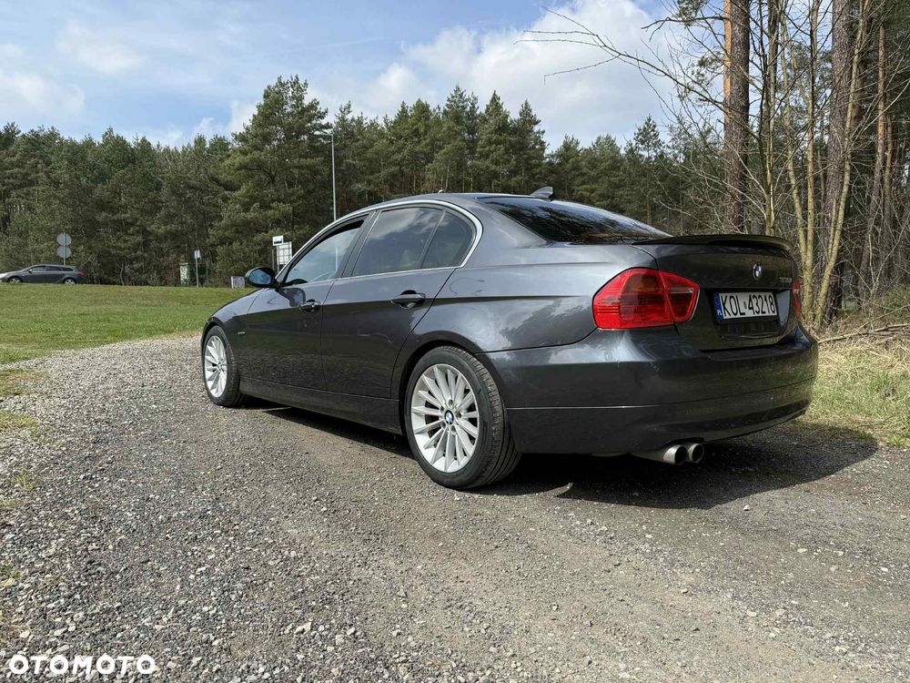 BMW Seria 3 330i - 2
