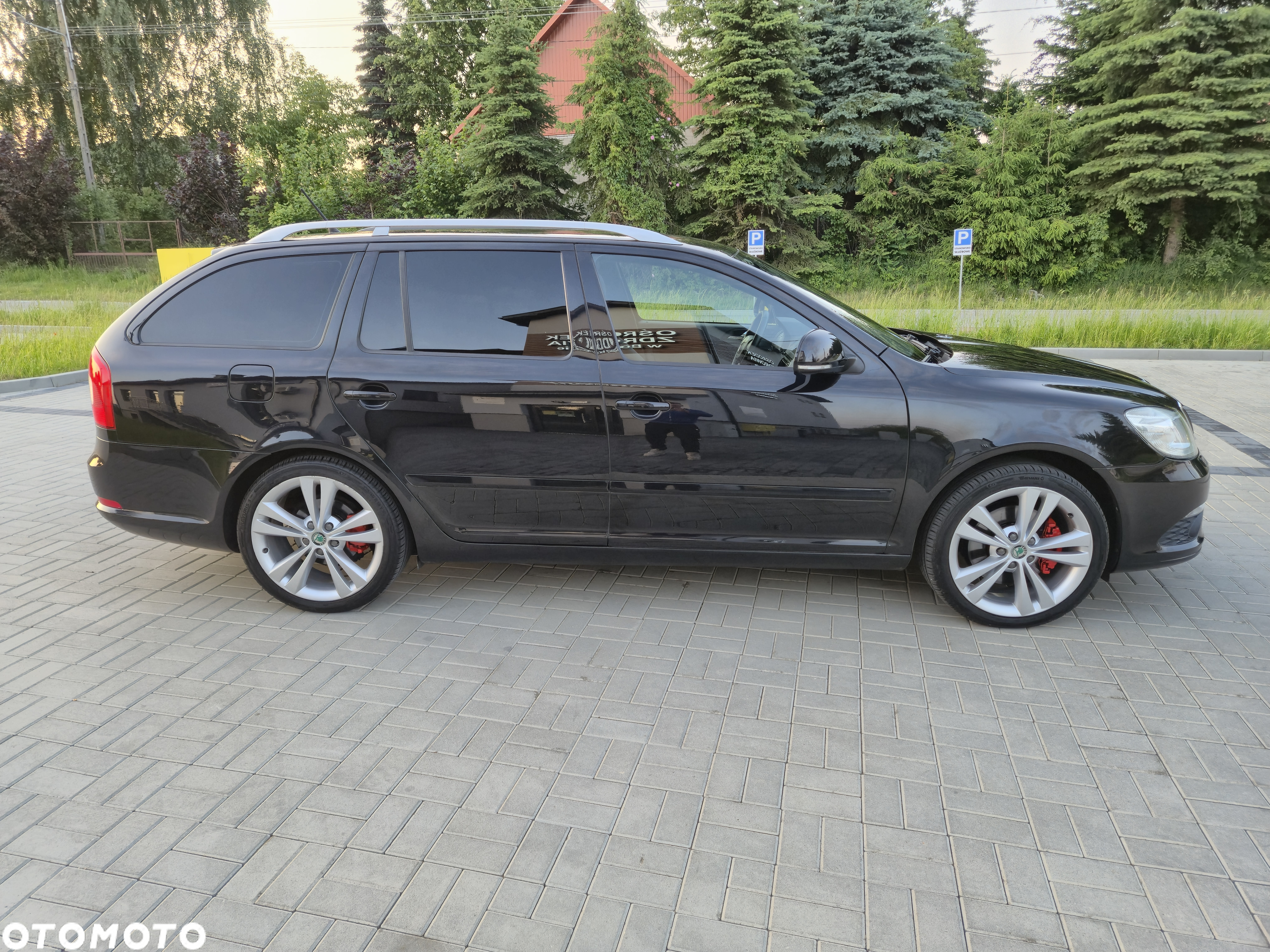 Skoda Octavia Combi 2.0 TSI RS - 13