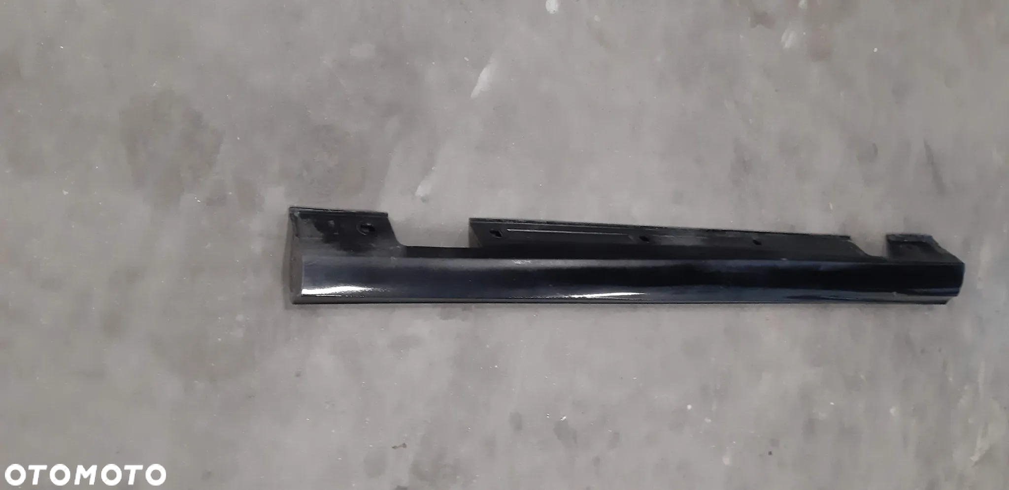 Listwa progowa prawa A2466900340 Mercedes B-Klasa W246 - 3