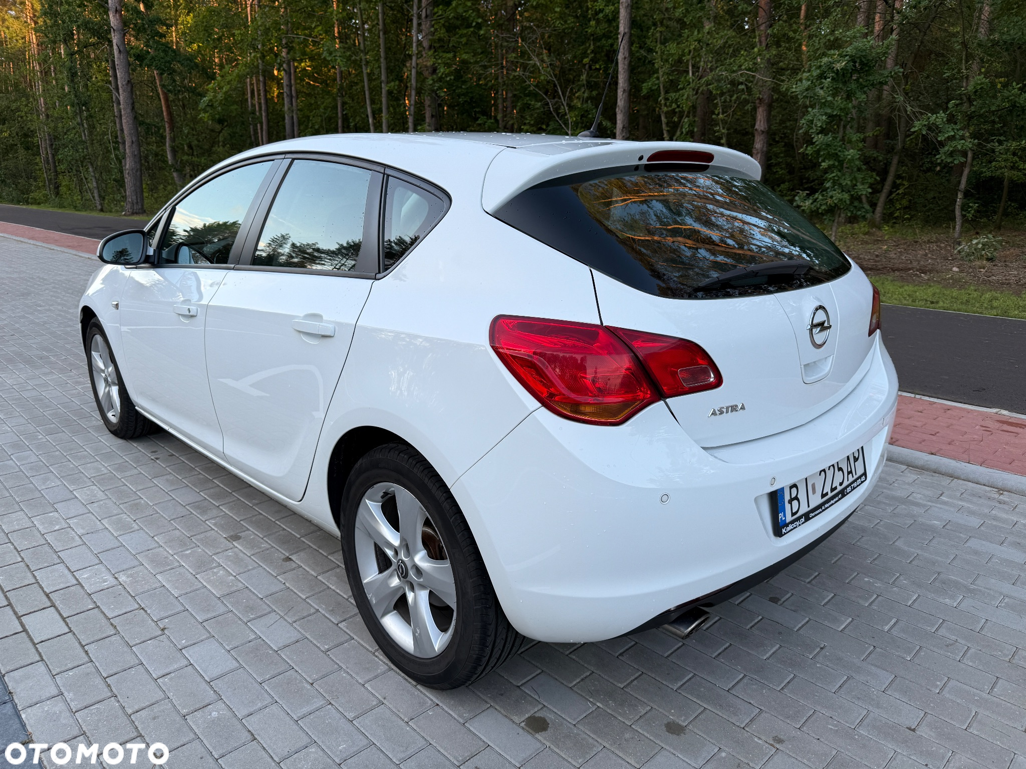 Opel Astra IV 1.4 T Cosmo - 8