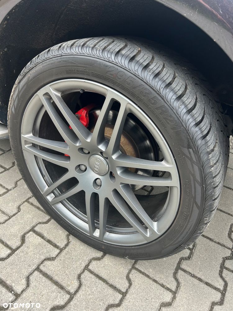 Audi Q7 - 8