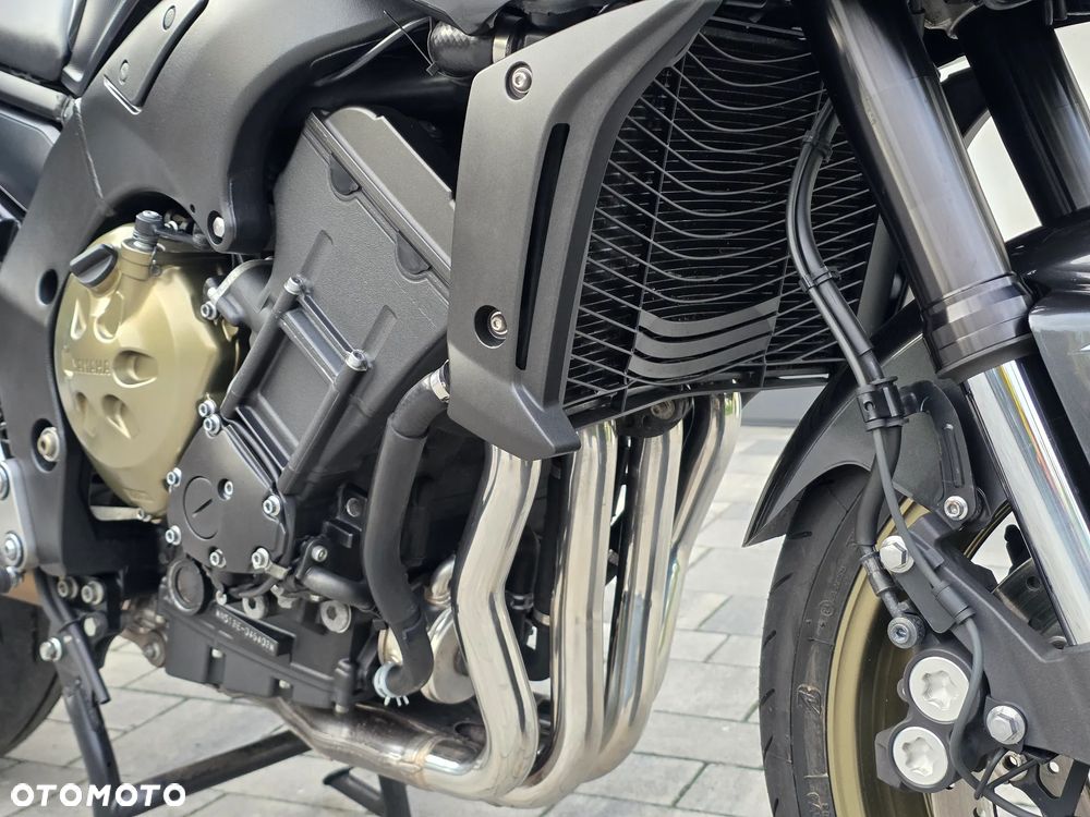Yamaha FZ - 7