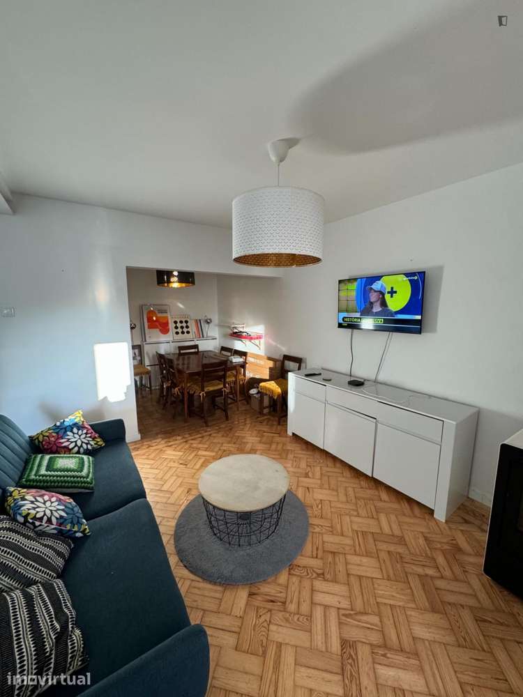 Quarto - localizado em Norton de Matos Coimbra - Grande imagem: 3/20