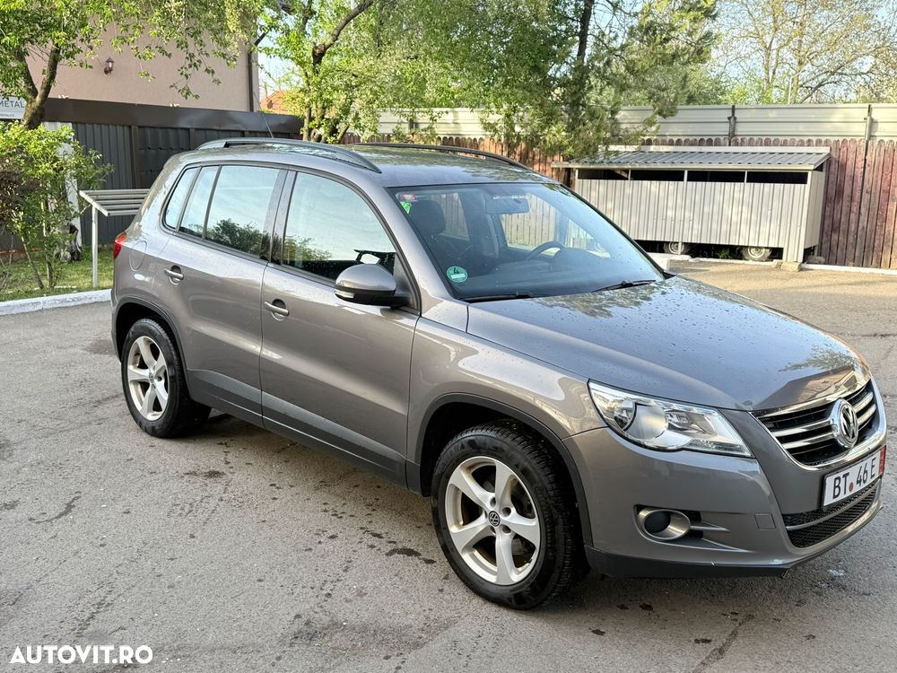 Volkswagen Tiguan - 8