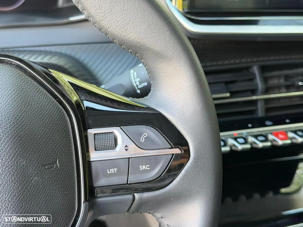 Peugeot 208 1.2 PureTech Allure - 27