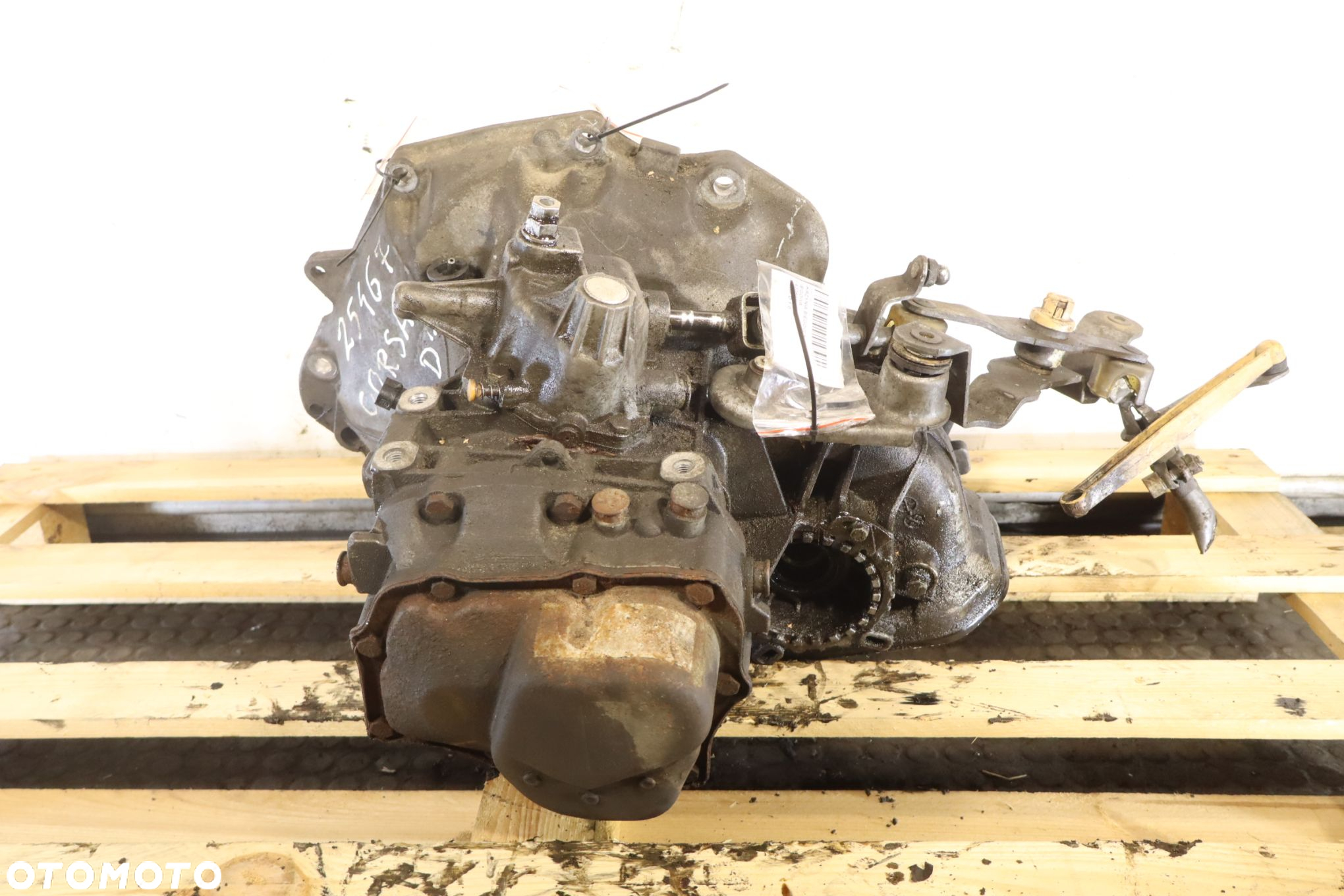SKRZYNIA BIEGÓW 5 BIEGOWA OPEL CORSA D 1.0 F13MC429 - 2