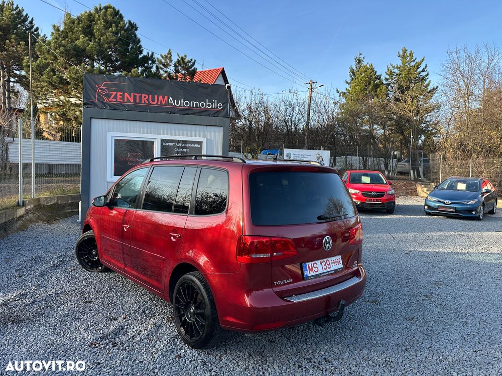Volkswagen Touran 1.6 TDI DPF BlueMotion Technology Comfortline - 4