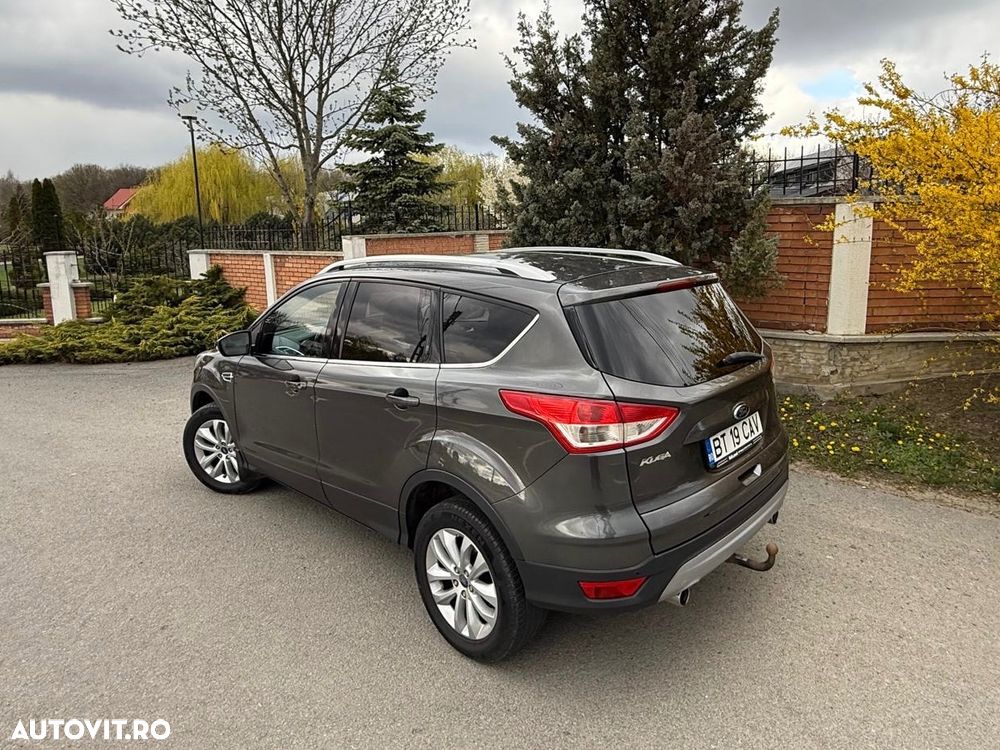 Ford Kuga 2.0 TDCi Powershift 4WD Titanium - 3