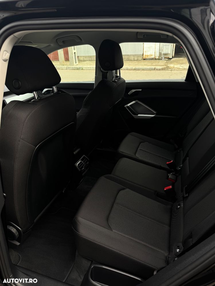 Audi Q3 35 TFSI S tronic - 8