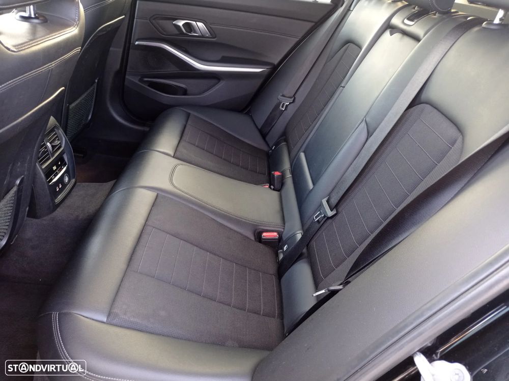 BMW 318 d Line Sport Auto - 13