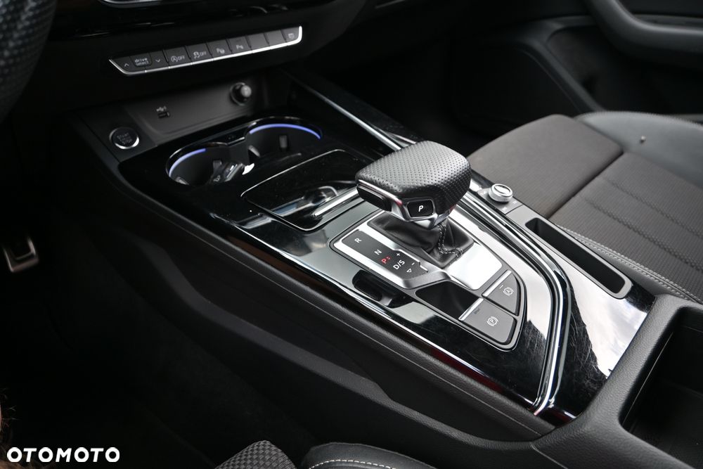 Audi A4 Avant 35 TFSI S tronic S line - 13