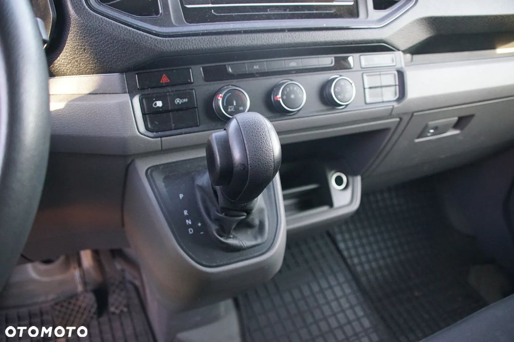 Auto na części - MAN TGE 3.180 / Volkswagen Crafter II 2.0 BiTDI 177 KM DMZ VGY LB9A 2022R Silnik Skrzynia Drzwi Błotnik Szyba Lampa Deska Kokpit Sterownik Moduł Czujnik Licznik Wyświetlacz Kierownica Fotel - 13