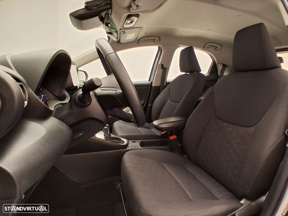 Toyota Yaris - 12