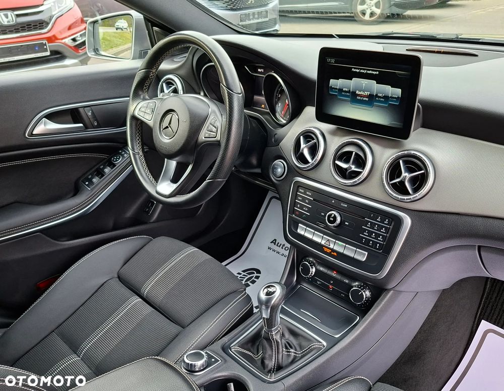 Mercedes-Benz CLA - 22