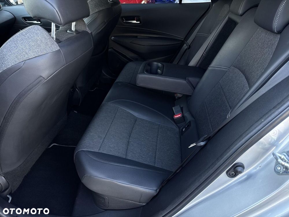 Toyota Corolla 1.8 Hybrid Style - 31
