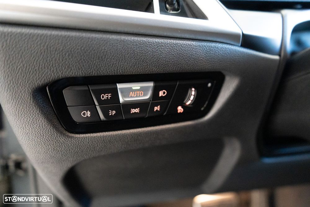 BMW i4 eDrive40 Pack Desportivo M - 31
