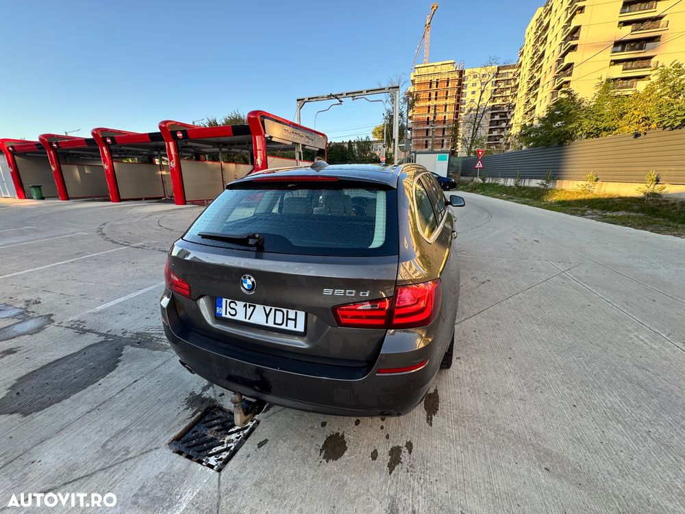 BMW Seria 5 520d Touring Aut. - 6