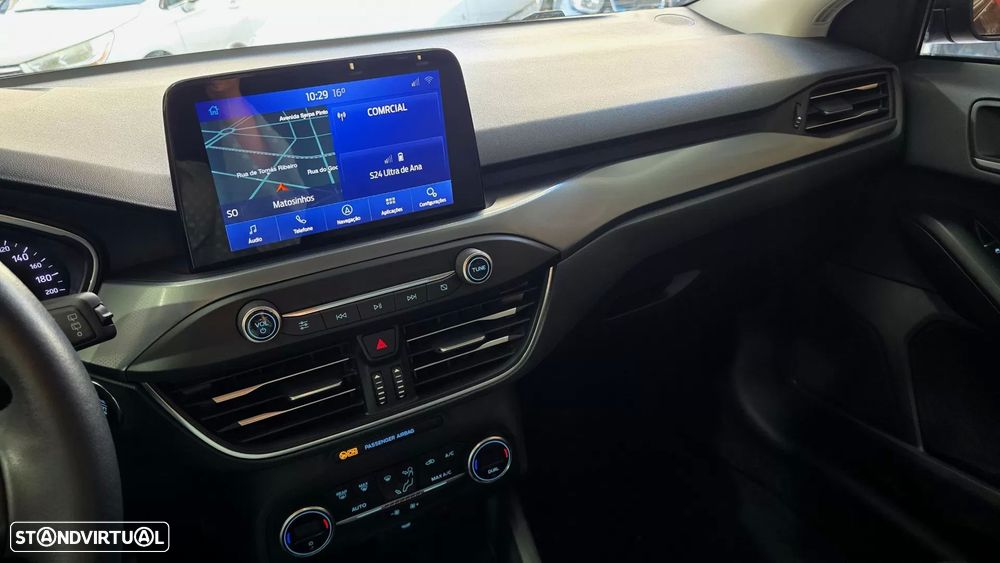 Ford Focus 1.0 EcoBoost Active Aut. - 27