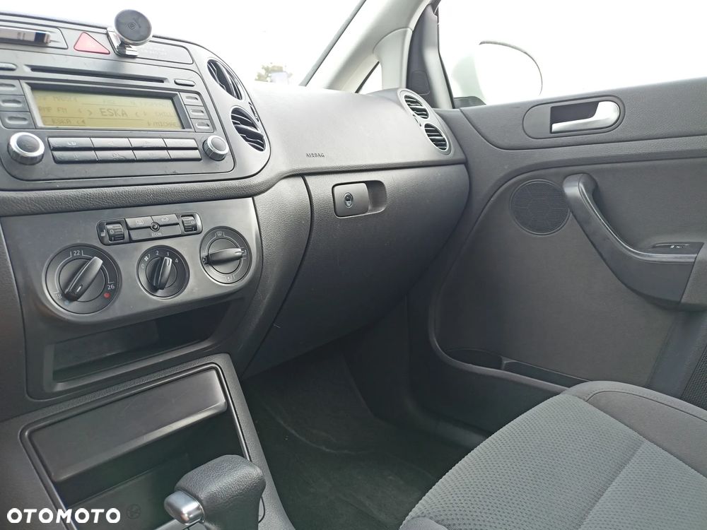 Volkswagen Golf Plus - 14