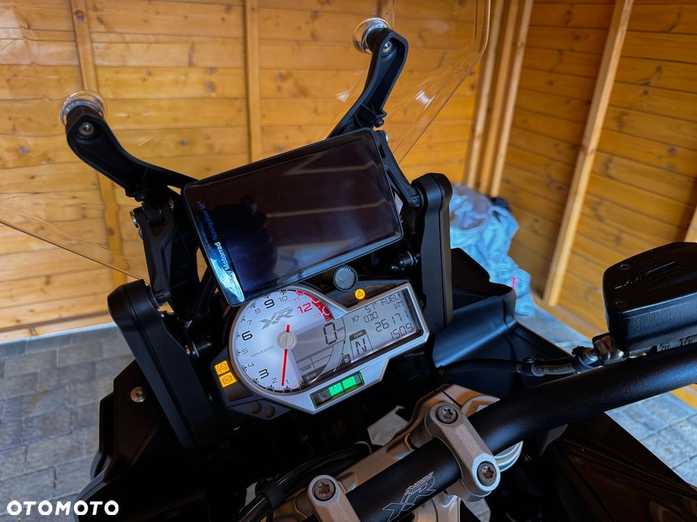 BMW XR - 17