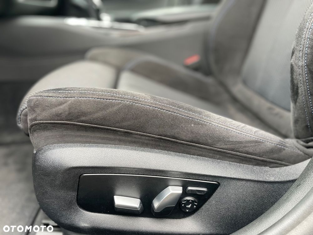 BMW Seria 5 520d xDrive M Sport sport - 27