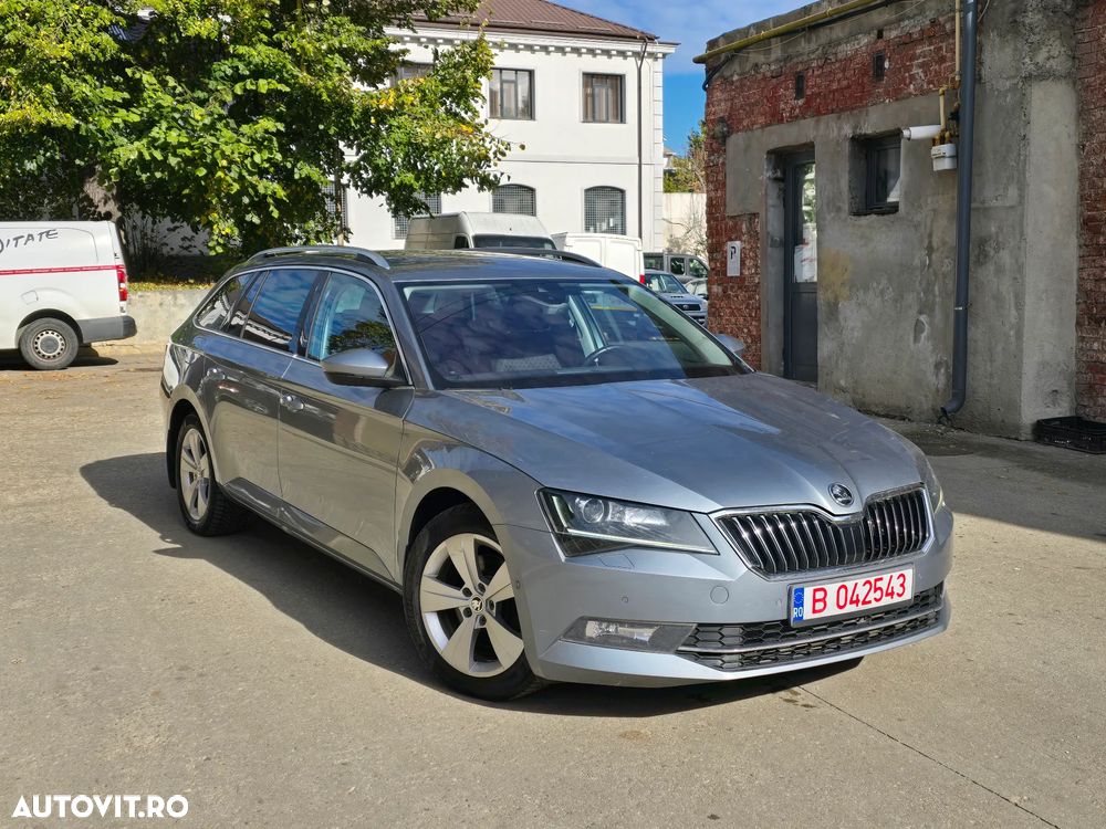 Skoda Superb 2.0 TDI DSG Style - 2