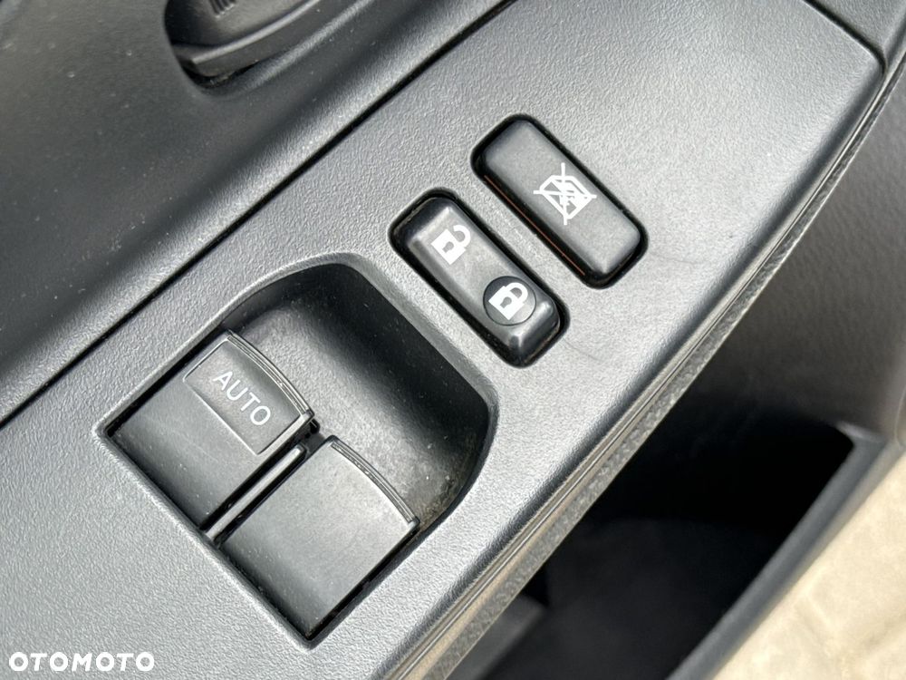 Toyota Yaris 1.5 Active - 17