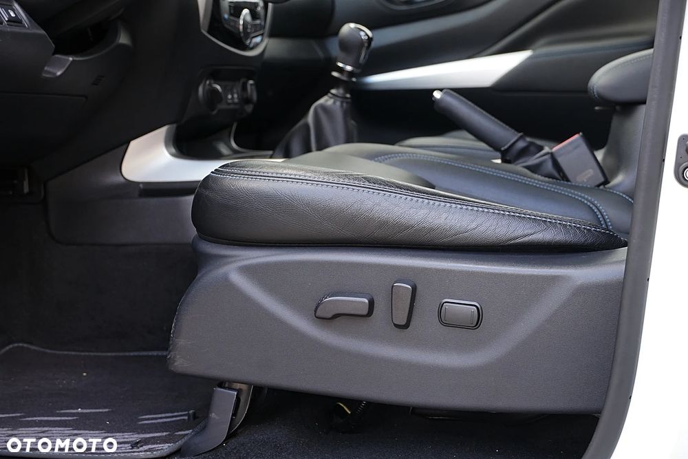 Nissan Navara DC 4x4 S&S Tekna - 26