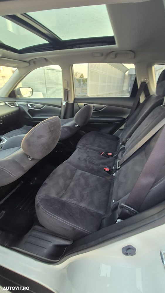 Nissan X-Trail 1.6 dCi ALL-MODE 4x4i N-Connecta - 13