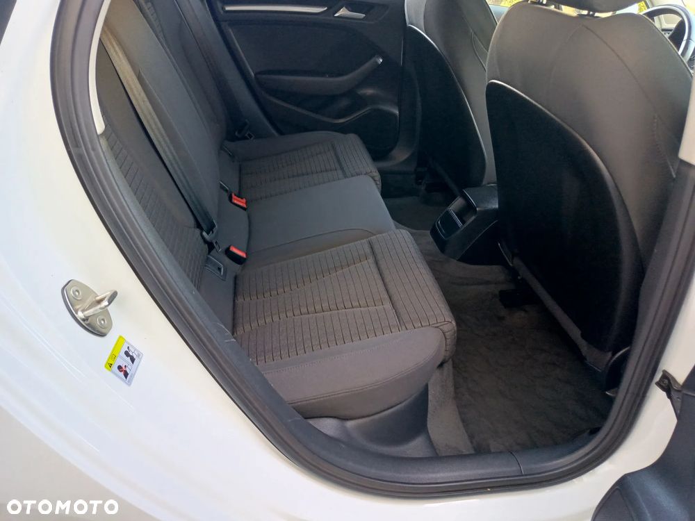 Audi A3 Sportback - 15