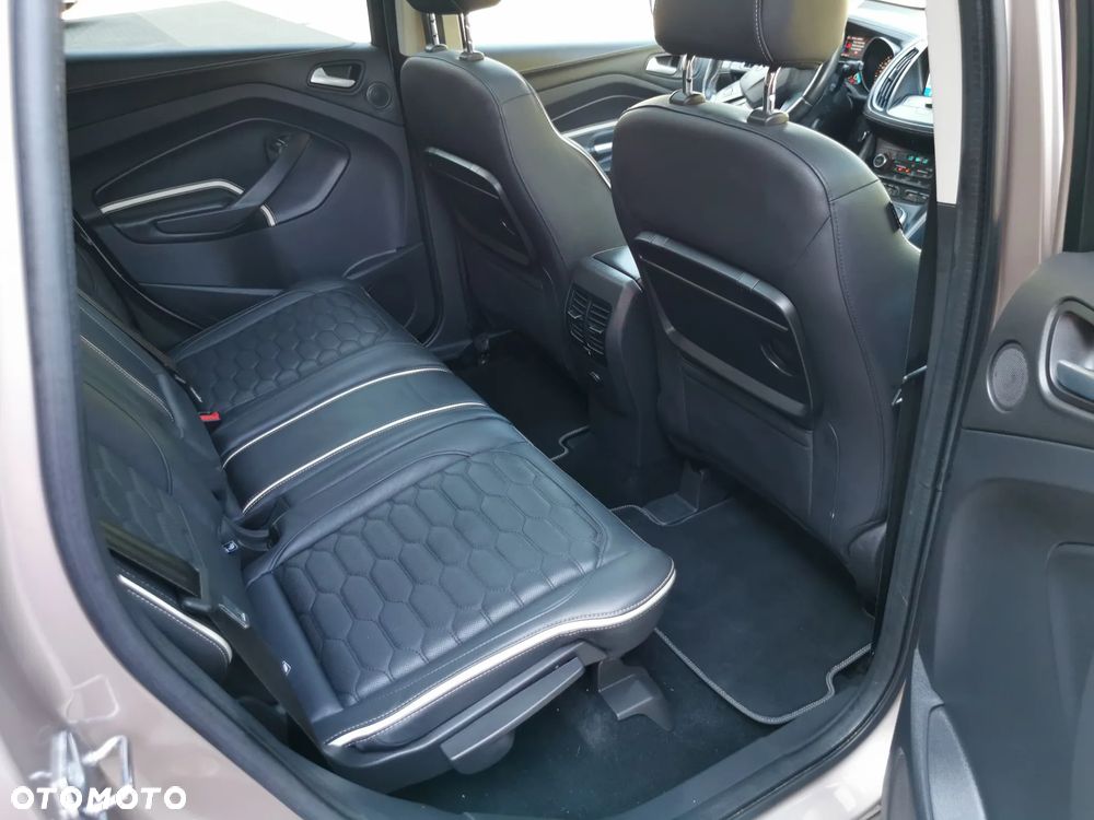 Ford Kuga Vignale 2.0 TDCi AWD - 28