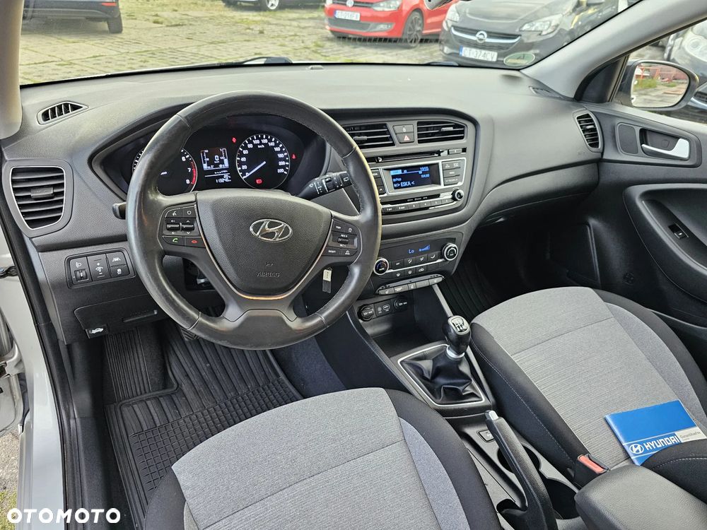 Hyundai i20 - 16
