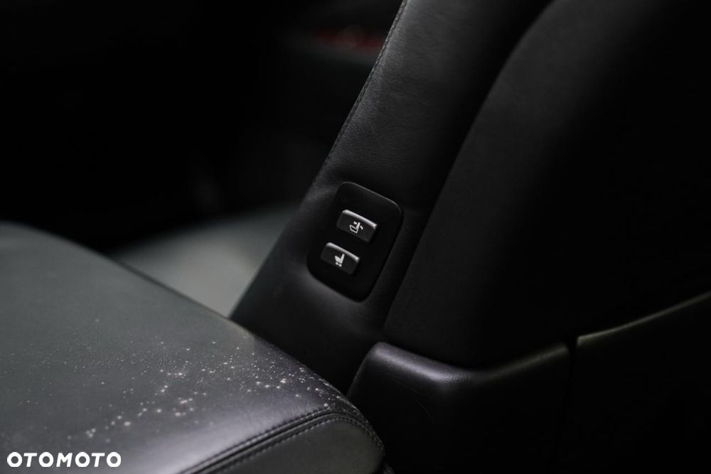 Lexus LS - 37