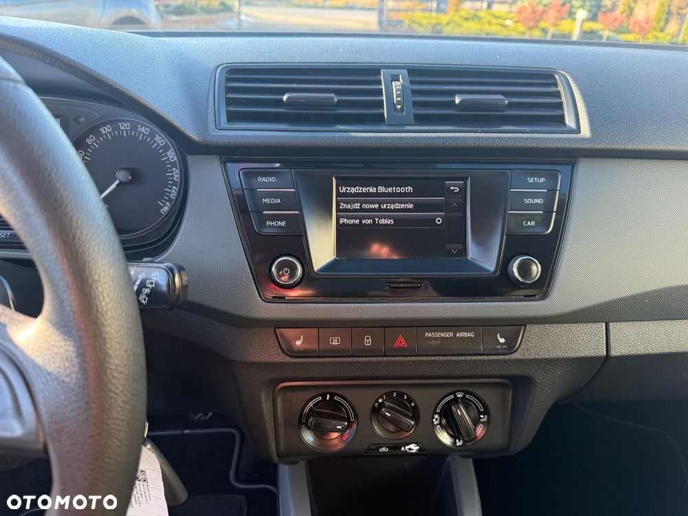 Skoda Fabia 1.0 MPI Cool Edition Red & Grey - 16