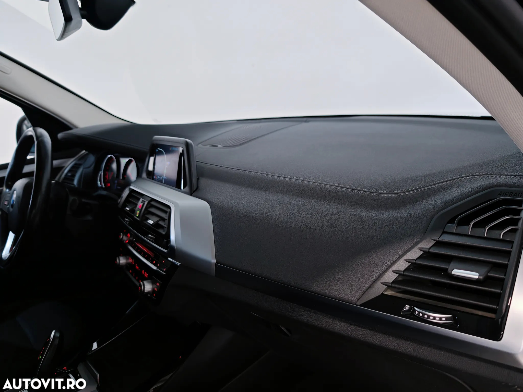 BMW X3 sDrive18d AT MHEV - 24