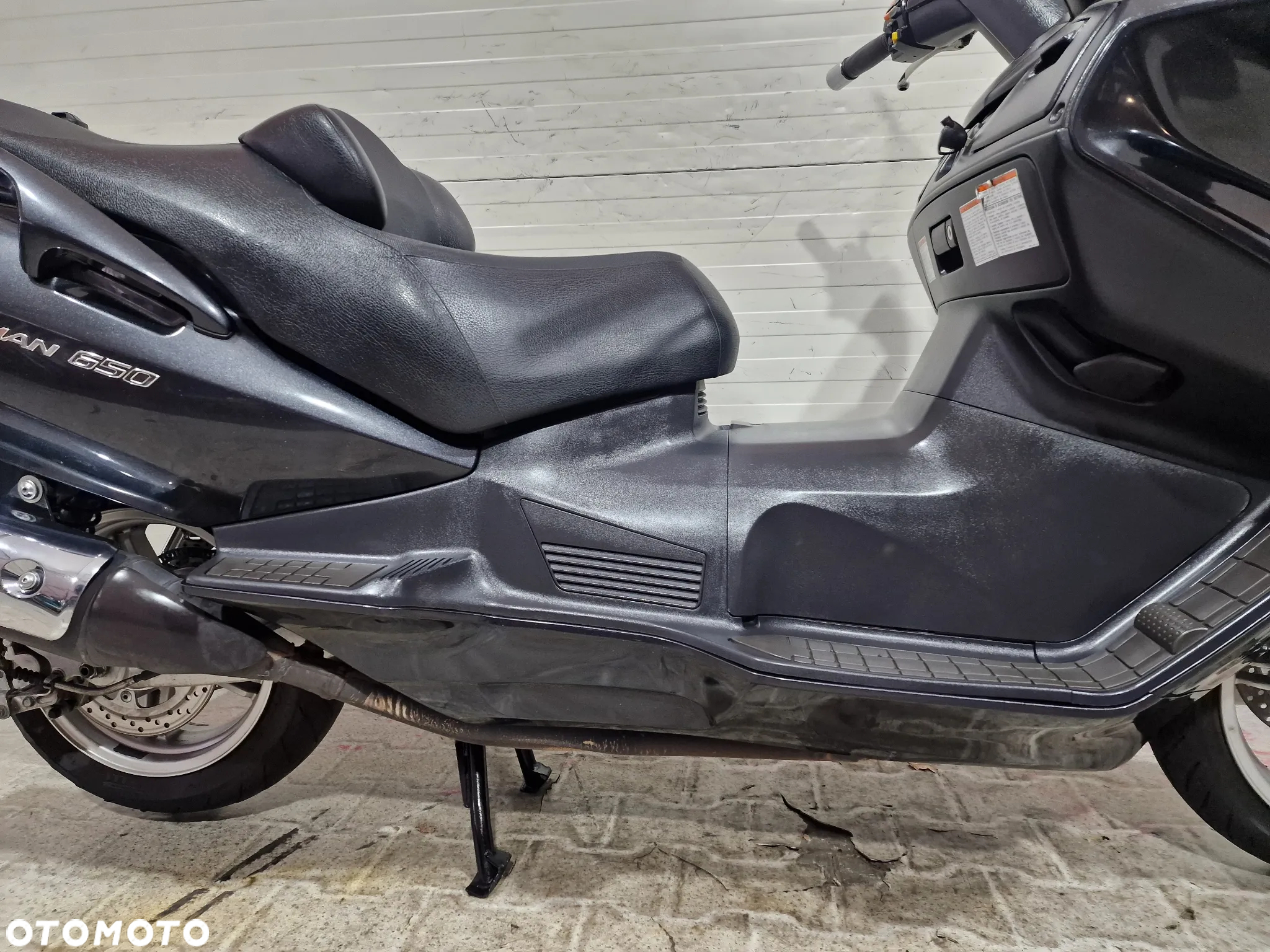 Suzuki Burgman - 24