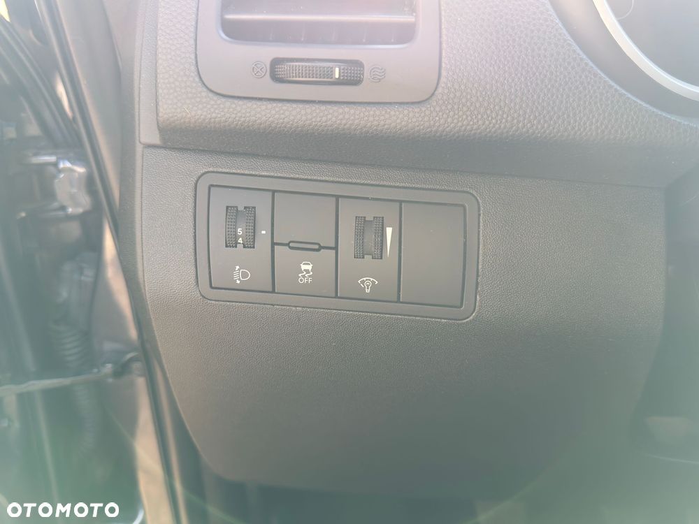 Kia Venga 1.4 CVVT Attract - 12